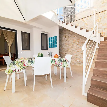 Holiday home Gina A 2 Minuti Da Solo Sabbia